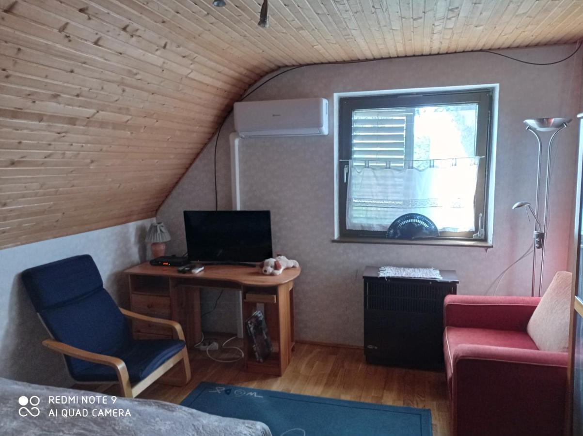 Toserdo Lakitelek Exteriör bild